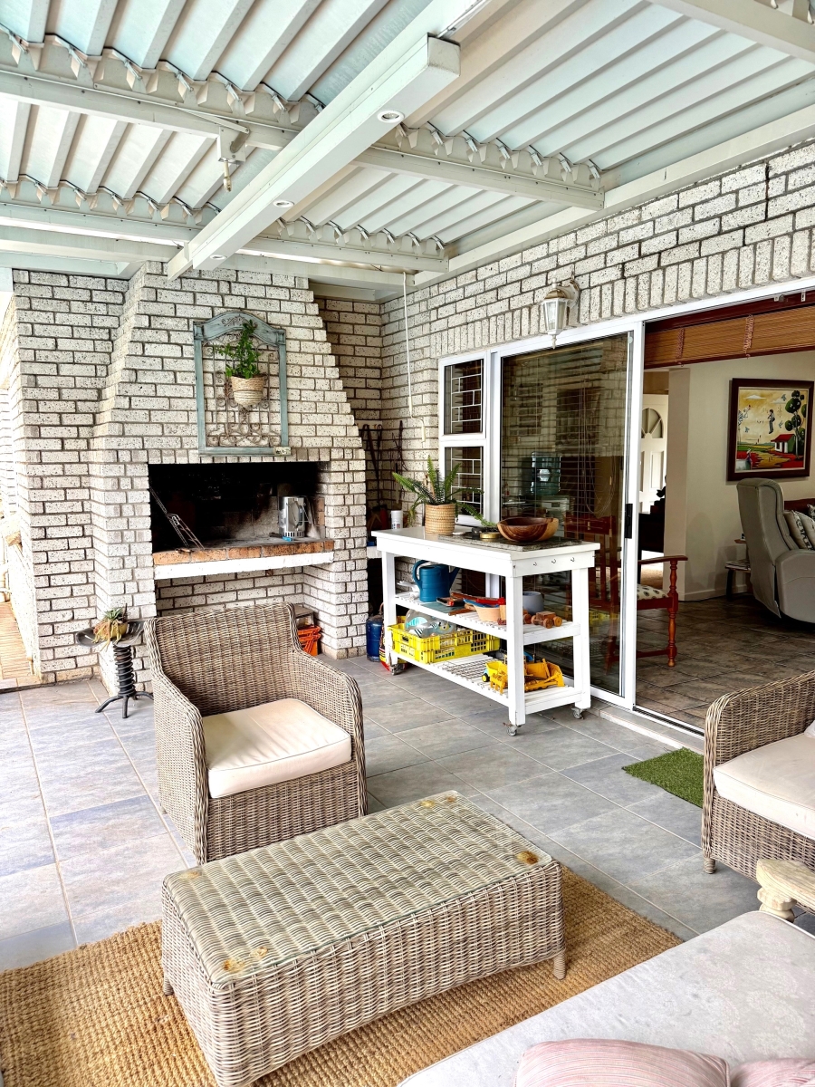 3 Bedroom Property for Sale in Tafelzicht Western Cape